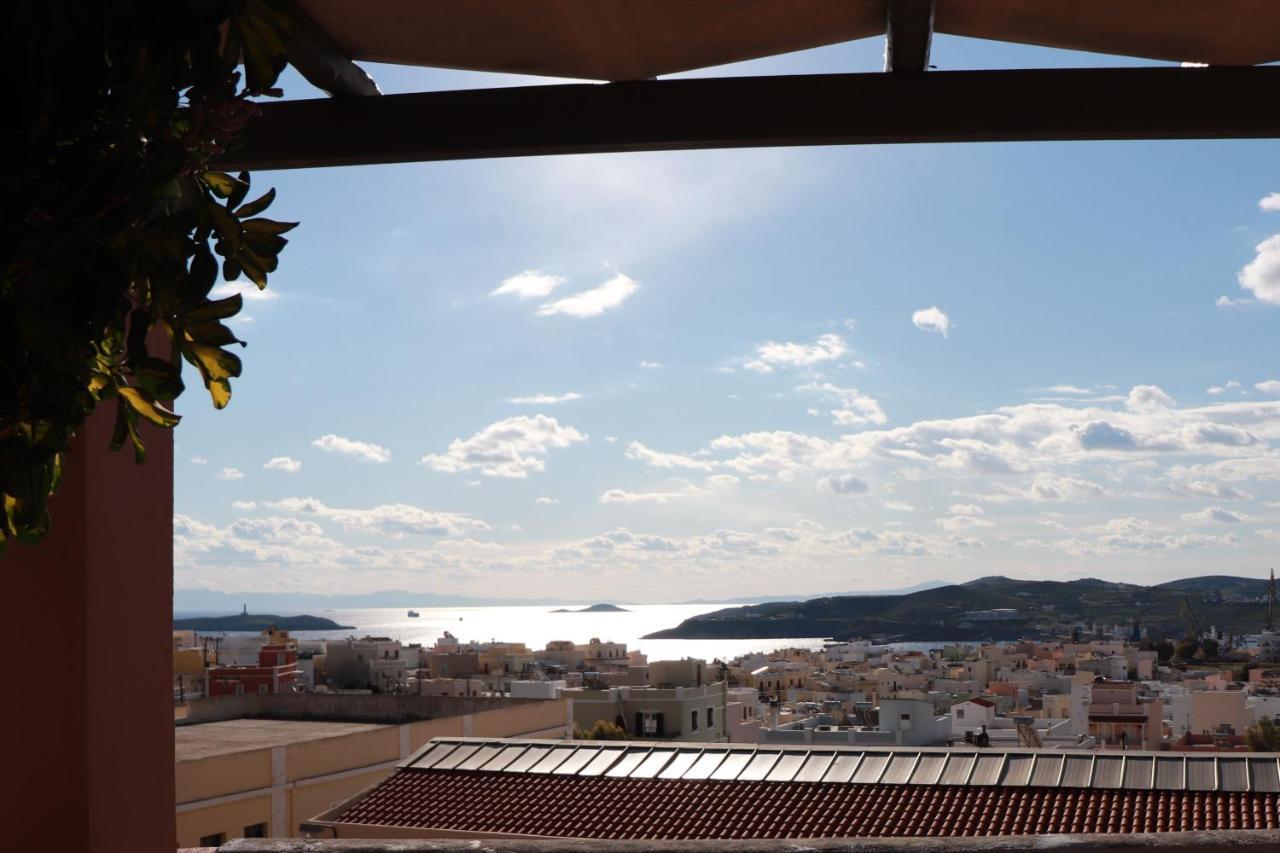 My Little Suites Ermoupoli Exterior photo