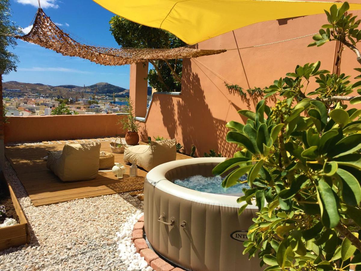My Little Suites Ermoupoli Exterior photo