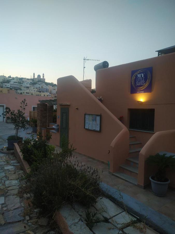 My Little Suites Ermoupoli Exterior photo
